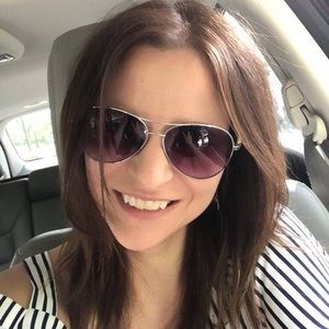 Meet your Posher, Sandra